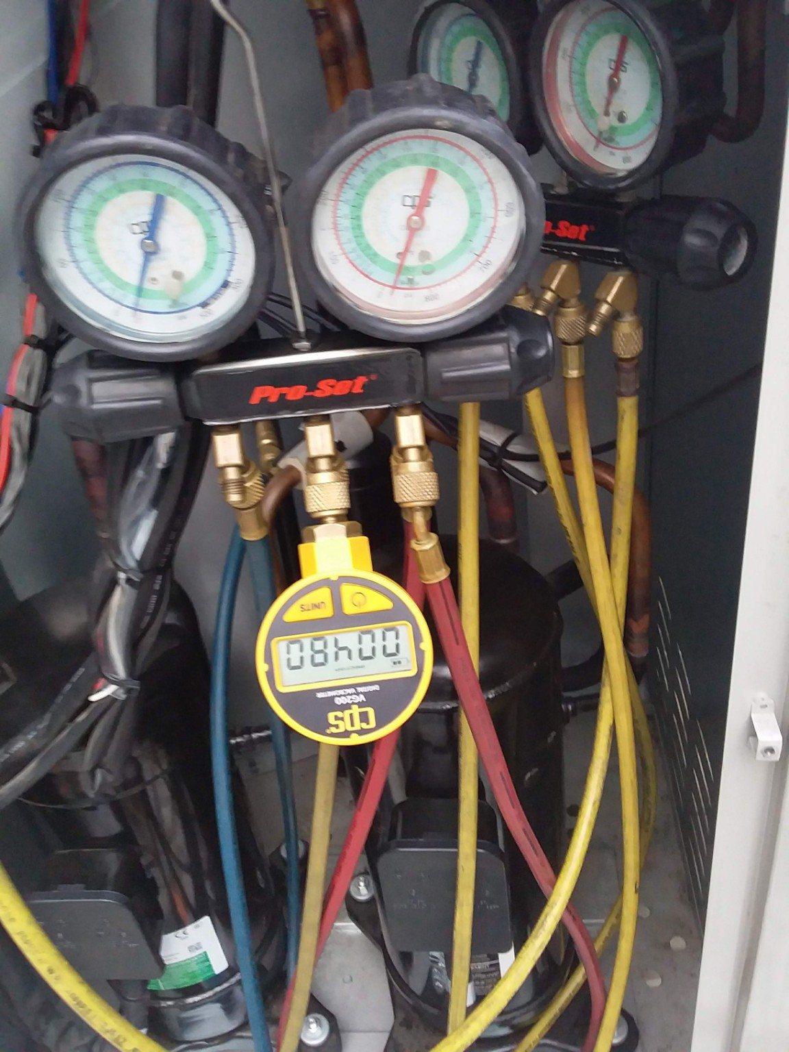 Componentes y repuestos de refrigeración.